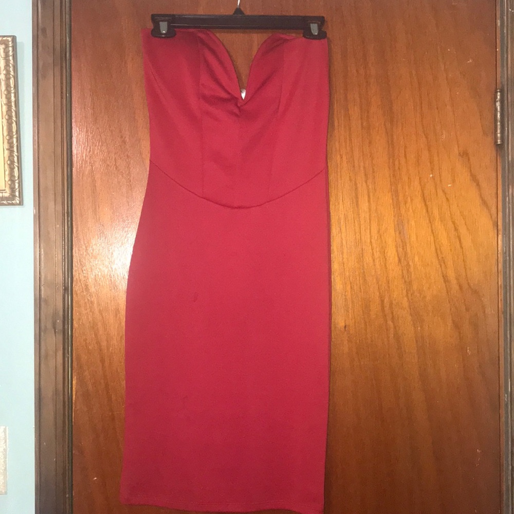 Red strapless dress